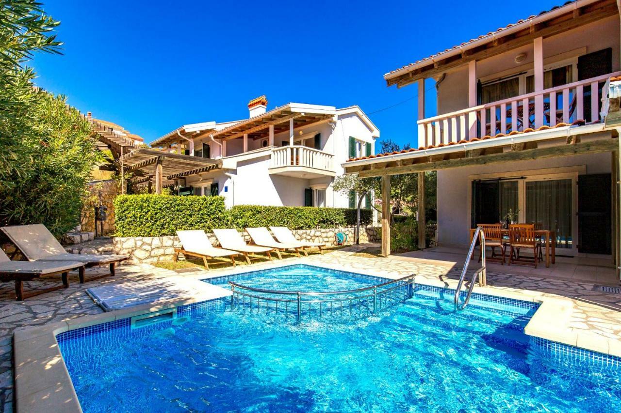 Villas Rab Palit Luaran gambar